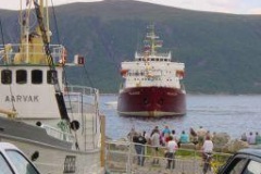 Aarvak og Polar Star.